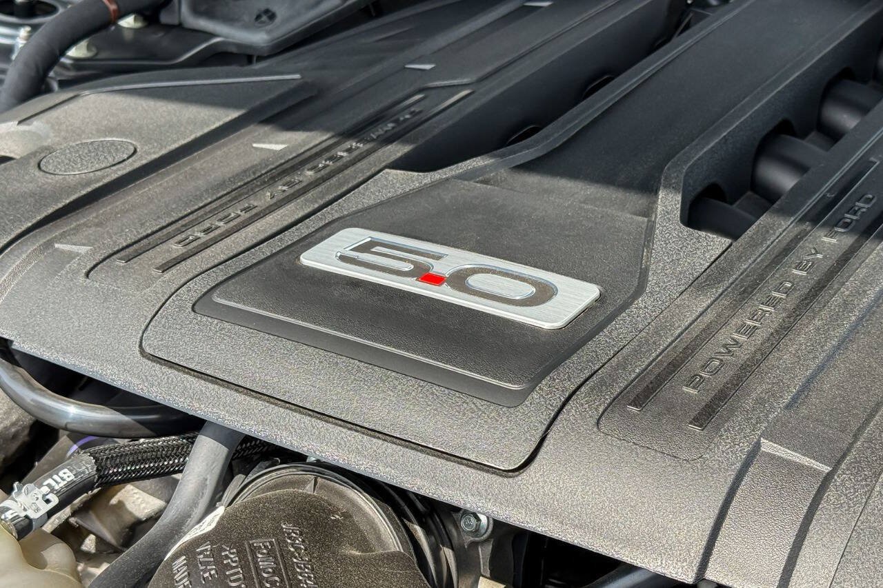 Used 2022 Ford Mustang GT RWD image 6