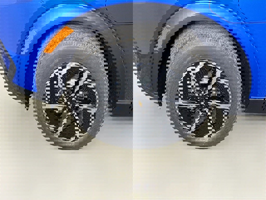 New 2026 Chevrolet Equinox EV LT image 24