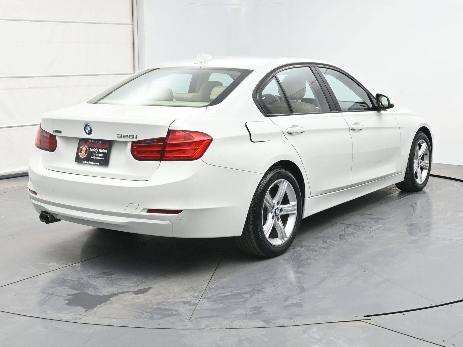 Used 2014 BMW 328i xDrive Sedan AWD/4WD image 27