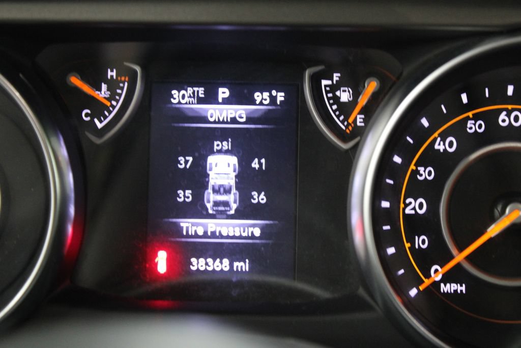 Used 2023 Jeep Wrangler Unlimited Sport AWD/4WD image 35