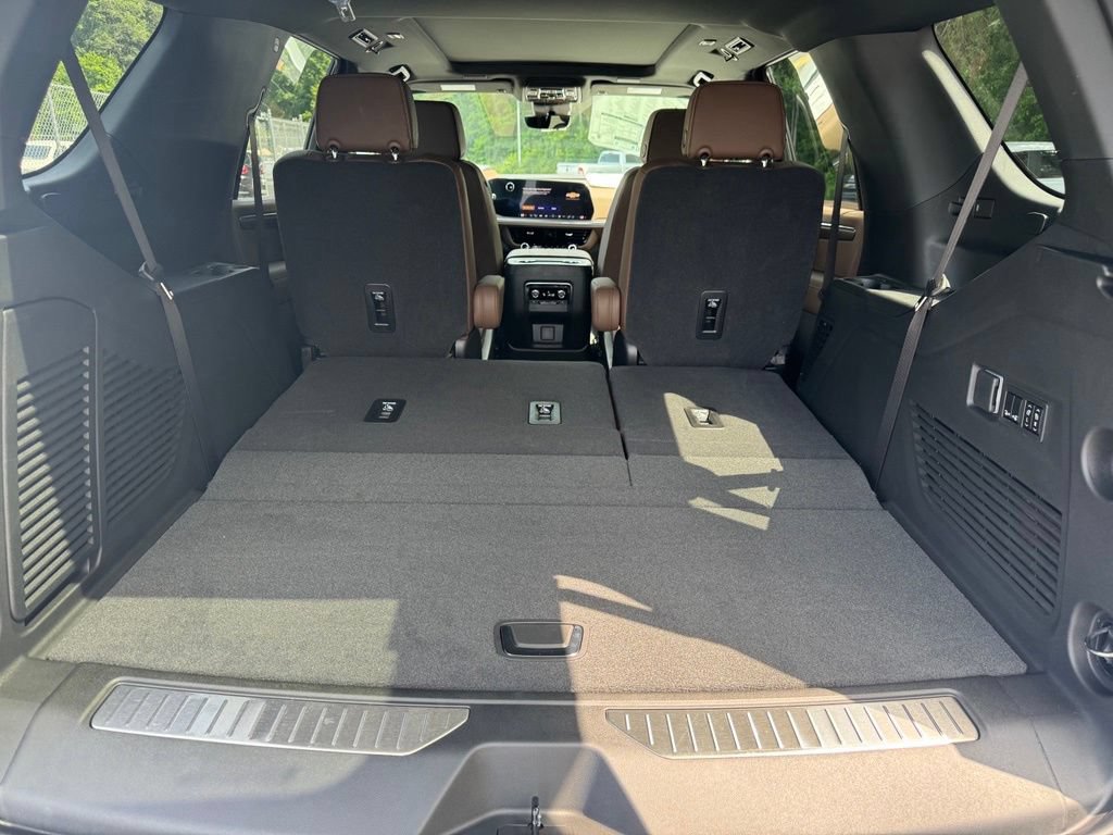 New 2026 Chevrolet Tahoe High Country w/ Sun And Tow Package AWD/4WD image 10