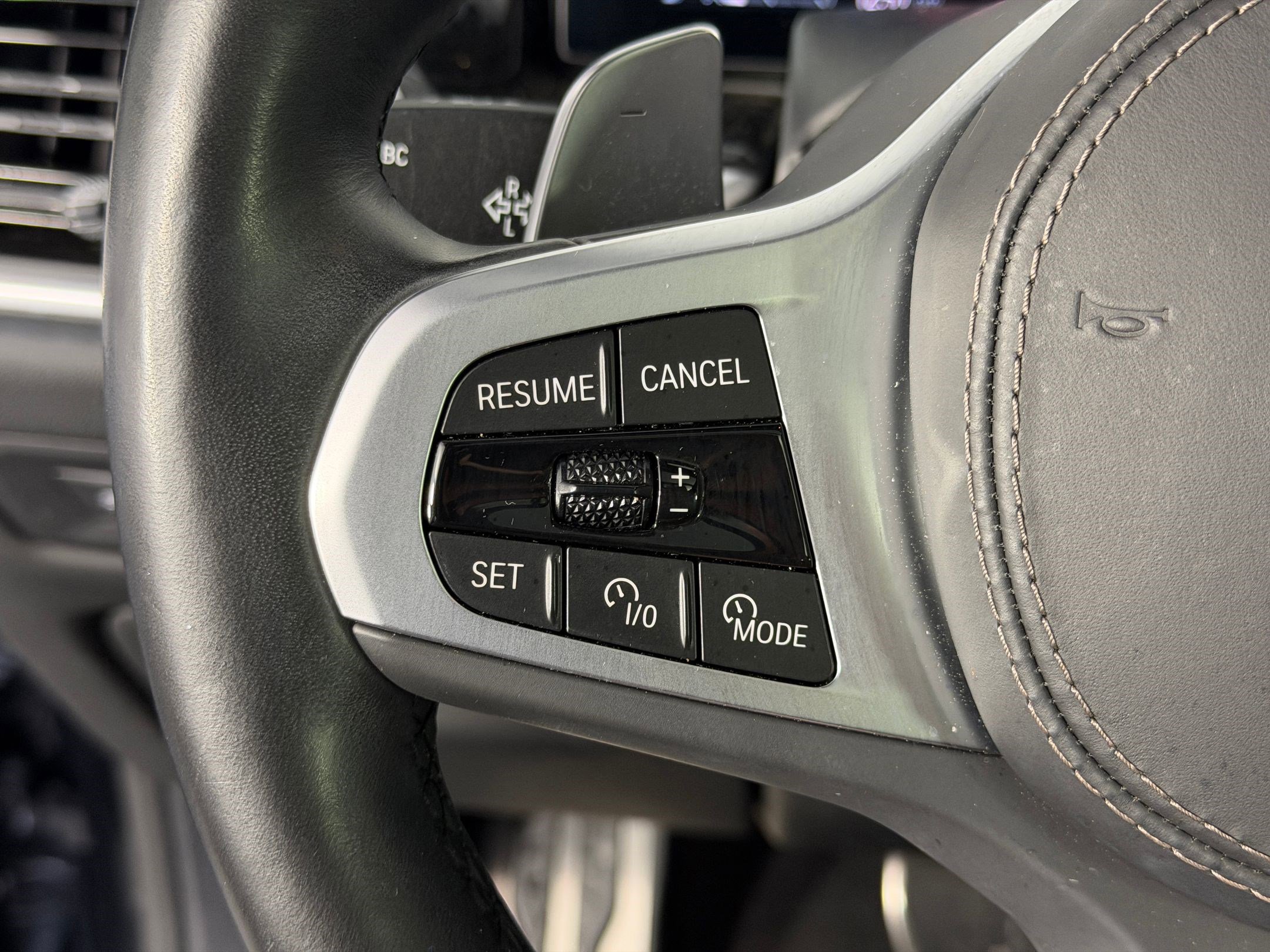 Used 2024 BMW X5 sDrive40i w/ M Sport Package RWD image 16