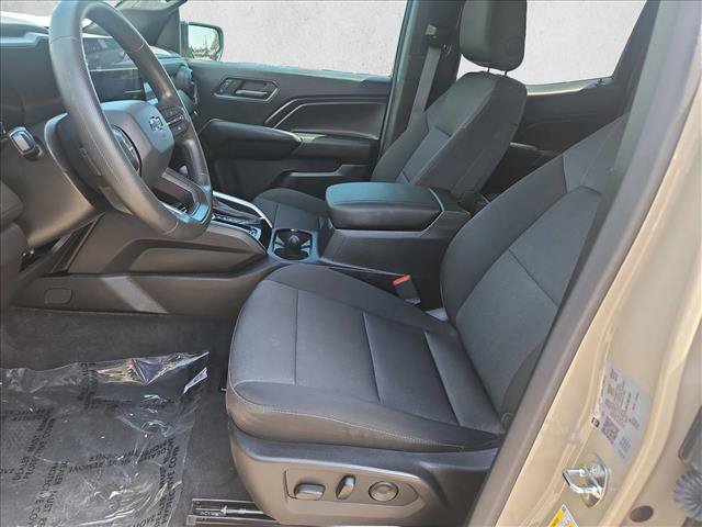 Used 2023 Chevrolet Colorado Trail Boss w/ Technology Package AWD/4WD image 15