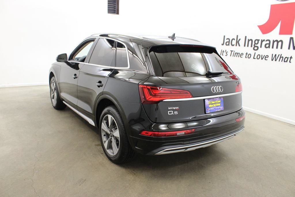 Used 2022 Audi Q5 2.0T Premium Plus w/ Premium Plus Package AWD/4WD image 3