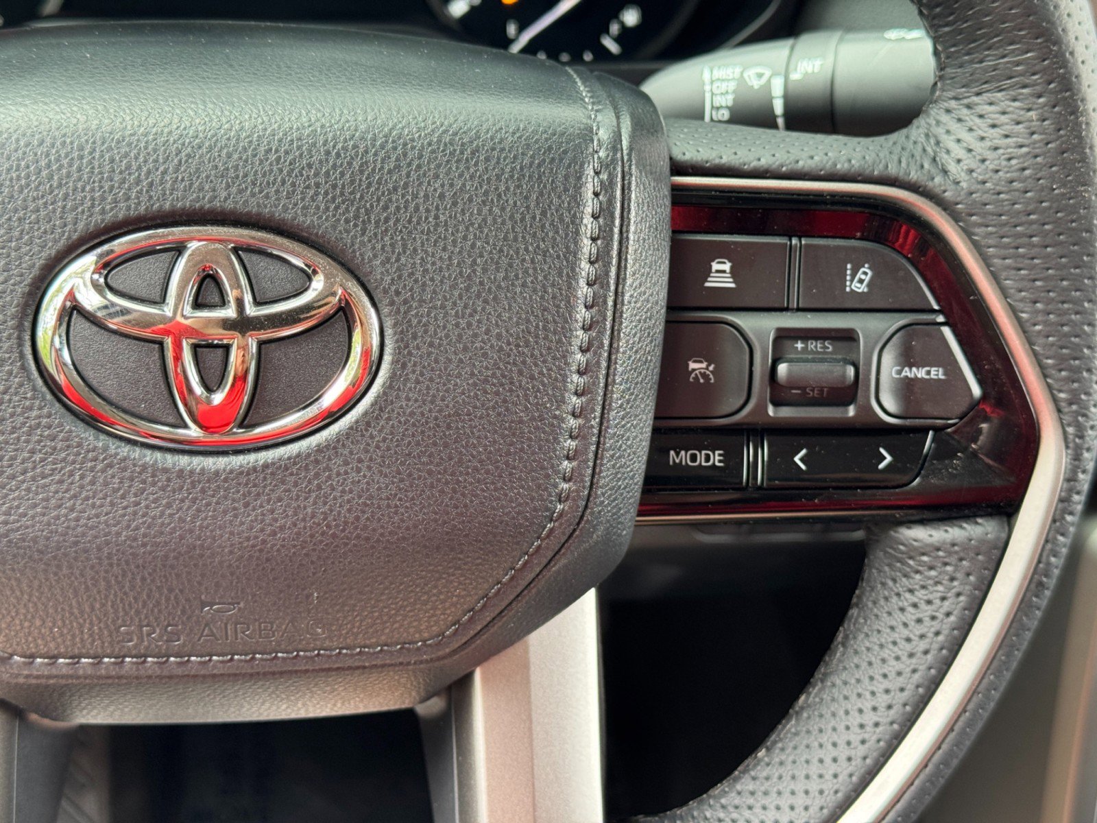 Used 2022 Toyota Tundra Limited AWD/4WD image 23