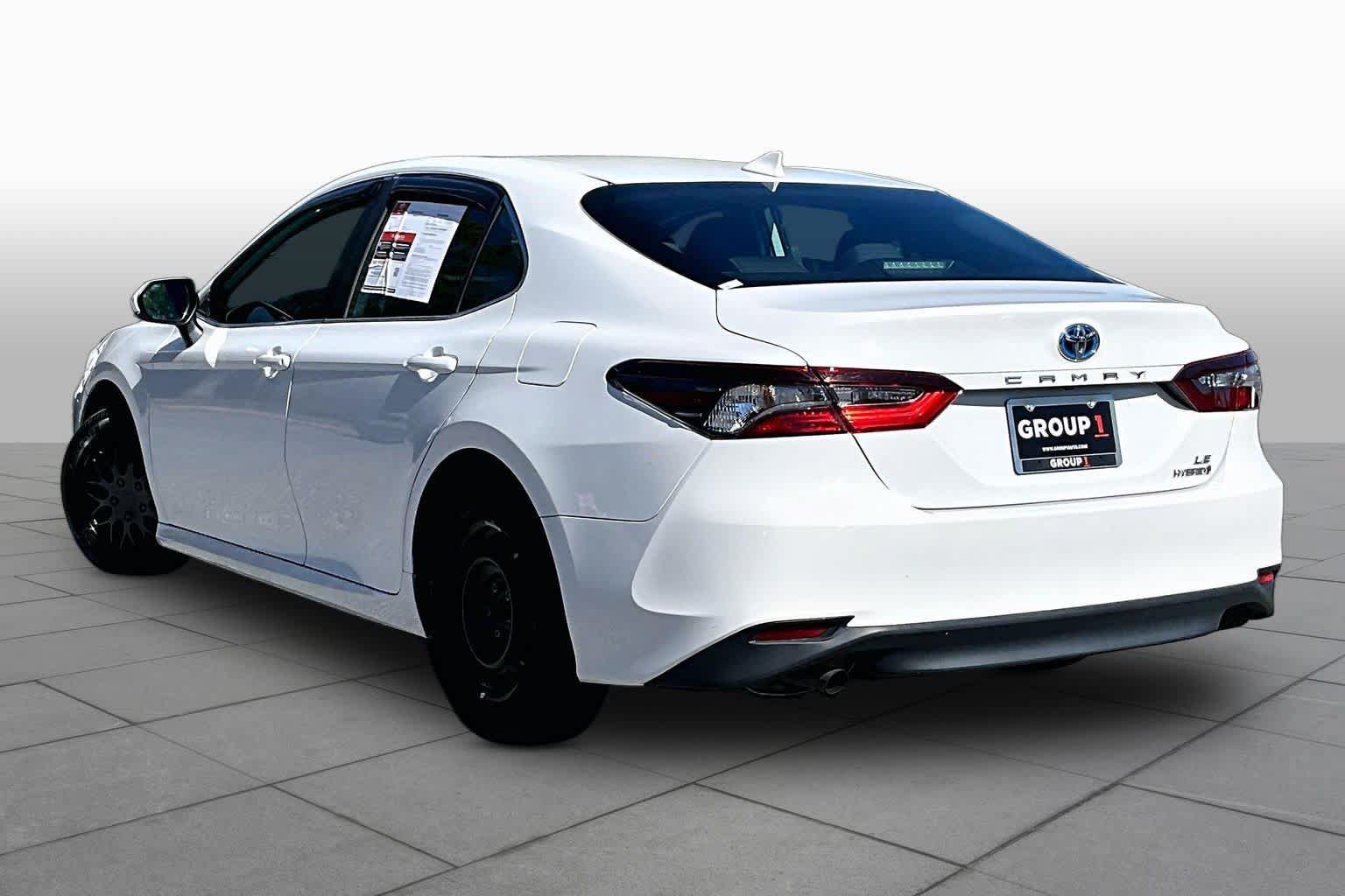 Used 2022 Toyota Camry LE FWD image 12