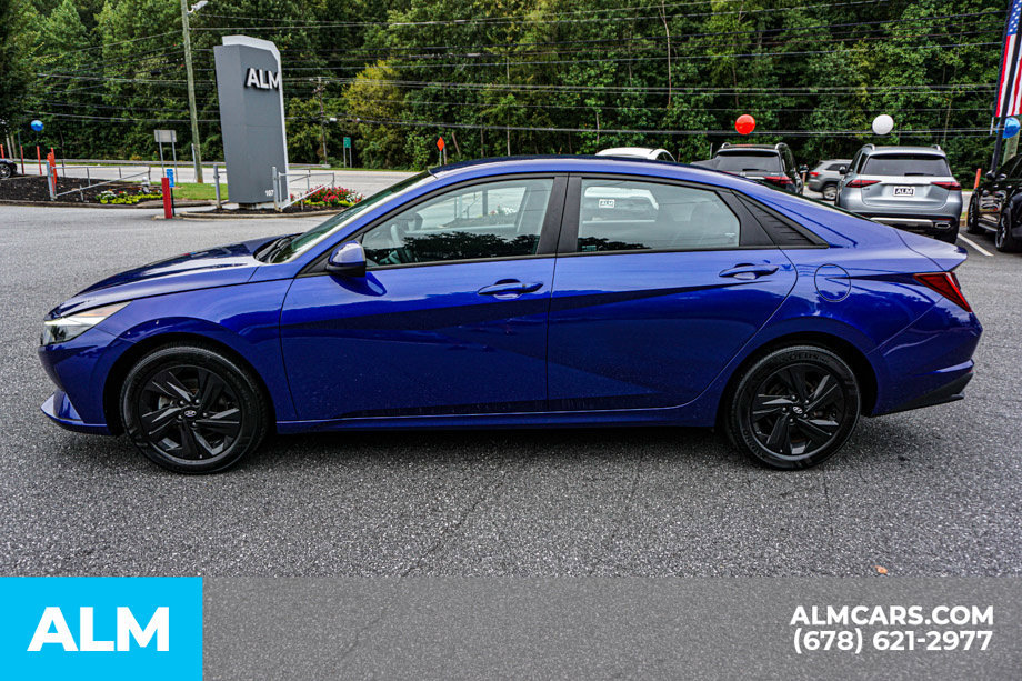 Used 2023 Hyundai Elantra Blue w/ Preferred Accessory Package FWD image 6