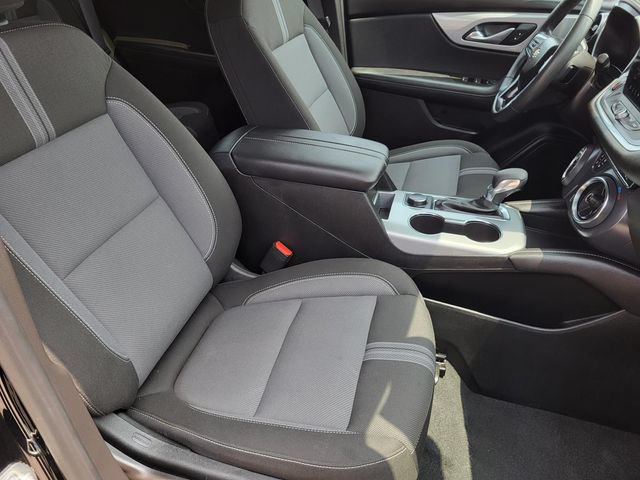 Used 2025 Chevrolet Blazer LT FWD image 23