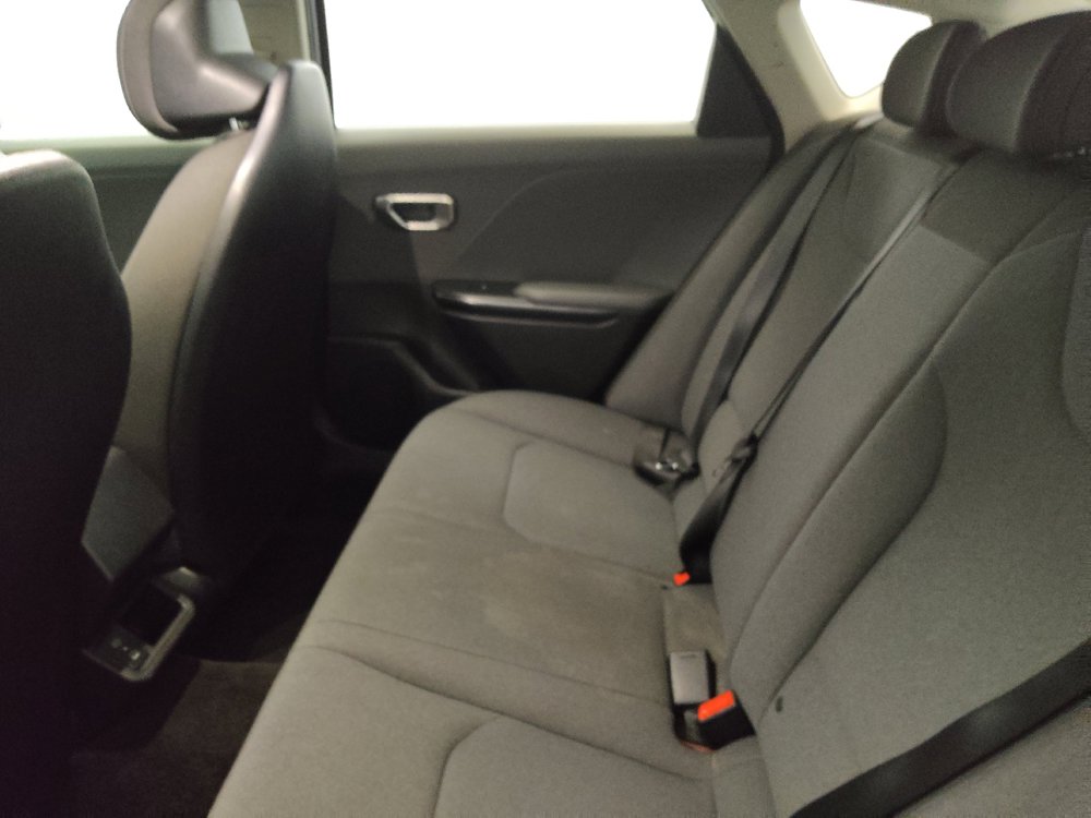 Used 2025 Kia K4 FWD image 18