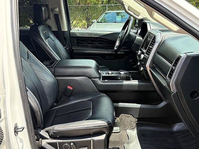 Used 2020 Ford Expedition Platinum AWD/4WD image 38