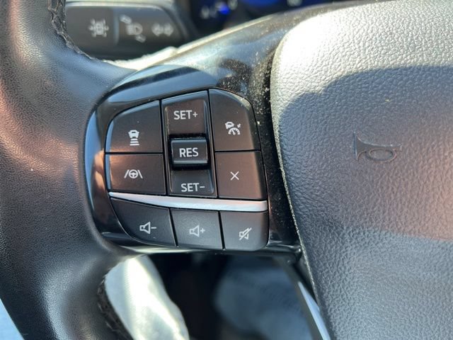 Used 2022 Ford Escape Titanium AWD/4WD image 14
