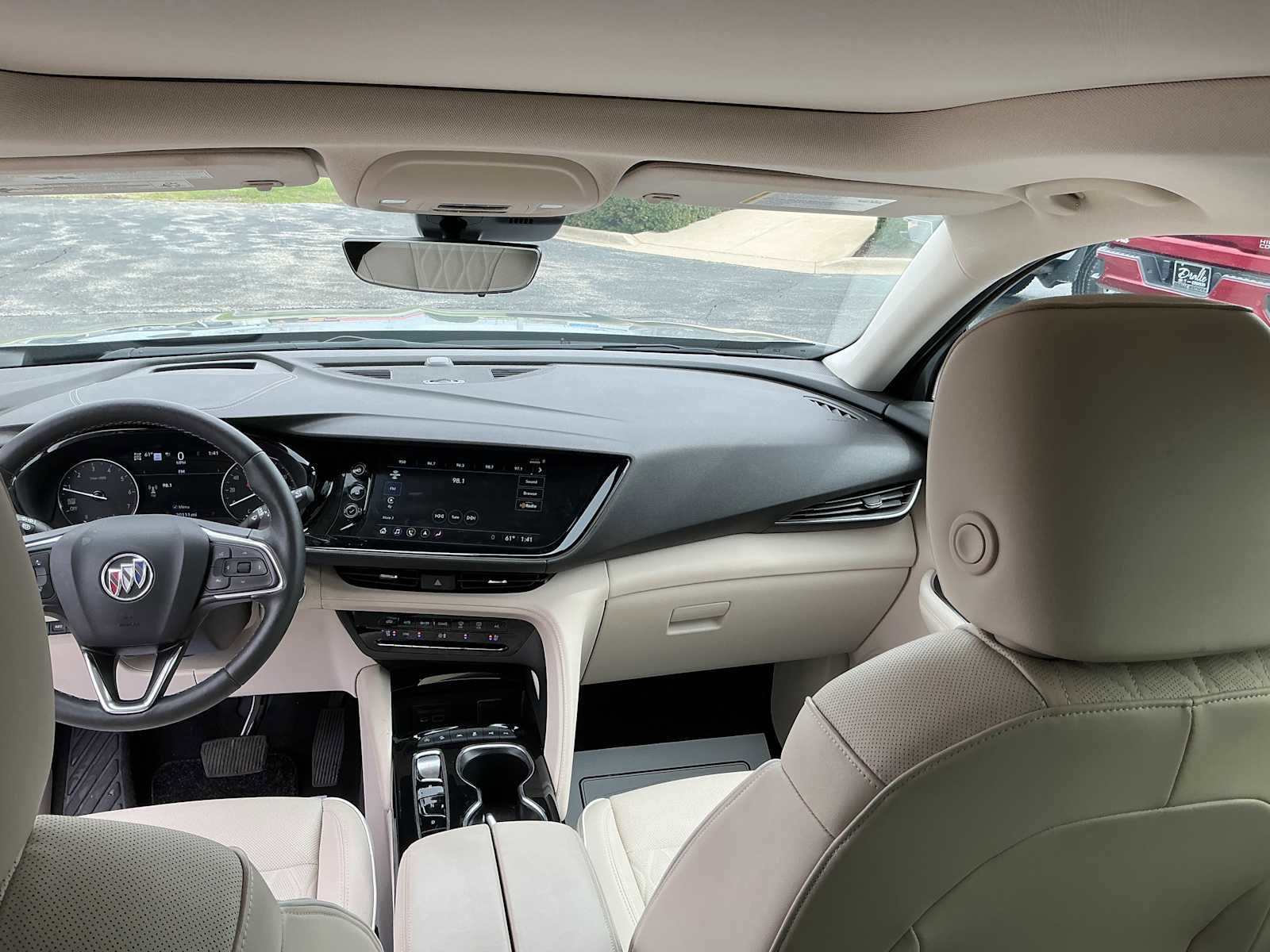 Used 2023 Buick Envision Avenir image 7