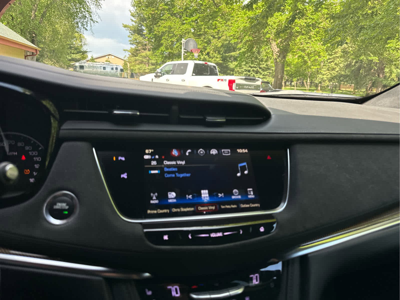 Used 2018 Cadillac XT5 Platinum w/ Driver Assist Package AWD/4WD image 11