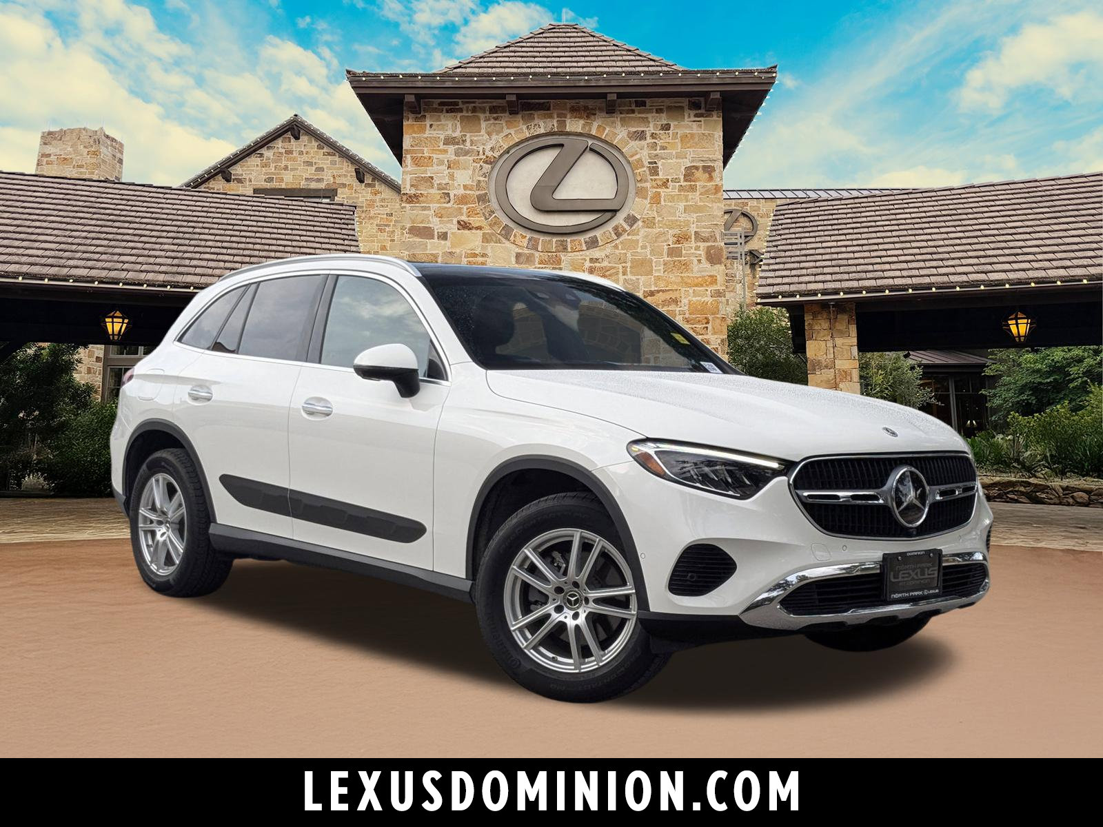 Used 2024 Mercedes-Benz GLC 300
