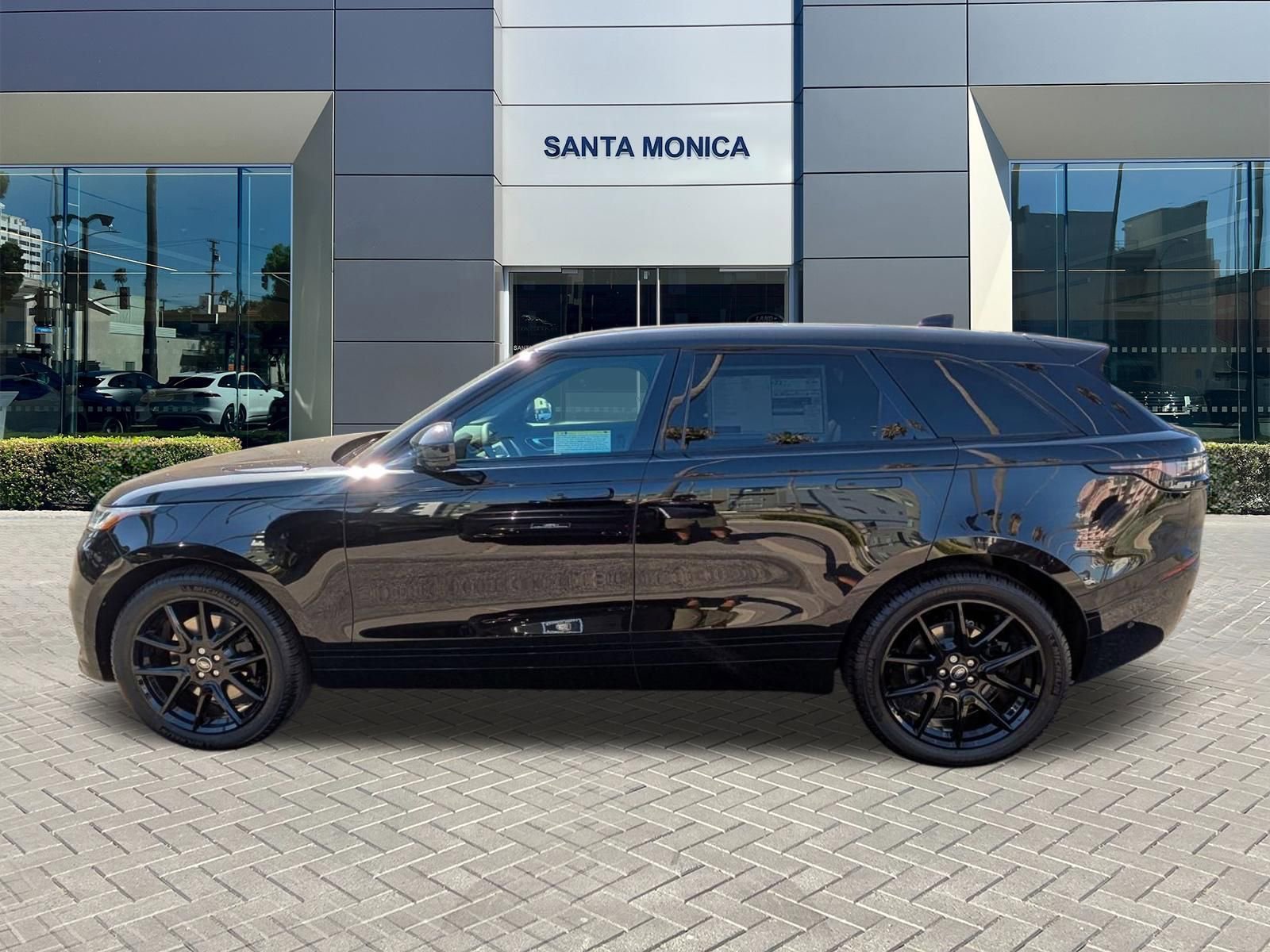 New 2026 Land Rover Range Rover Velar Dynamic SE AWD/4WD image 8