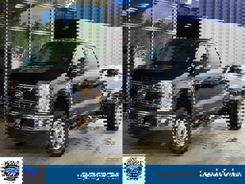New 2026 Ford F350 XL w/ XL Chrome Package video 1
