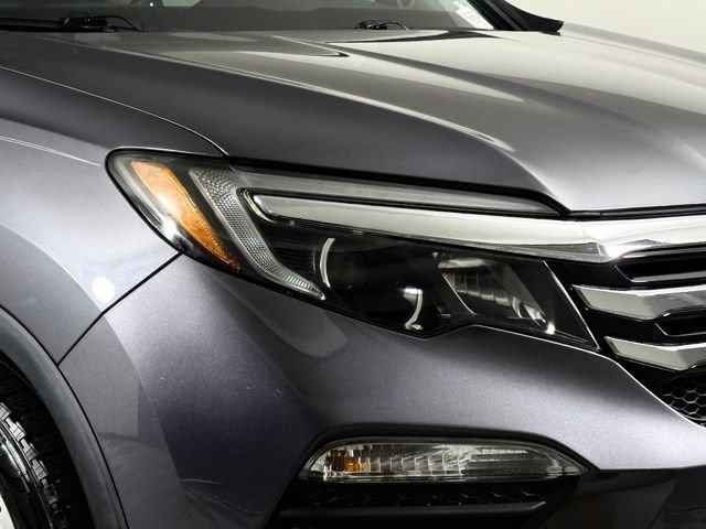 Used 2016 Honda Pilot Touring image 14