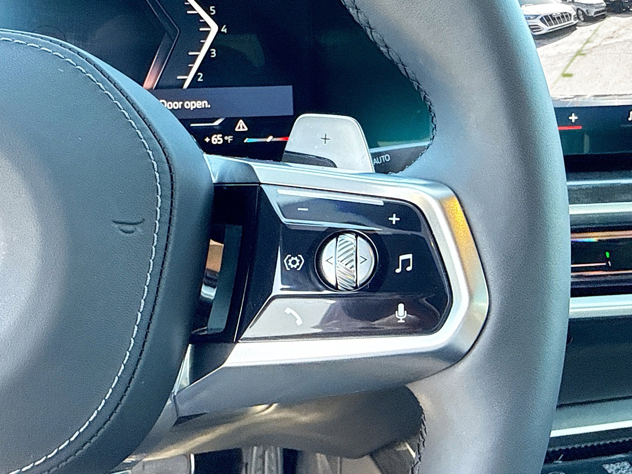 Used 2026 BMW 740i image 38