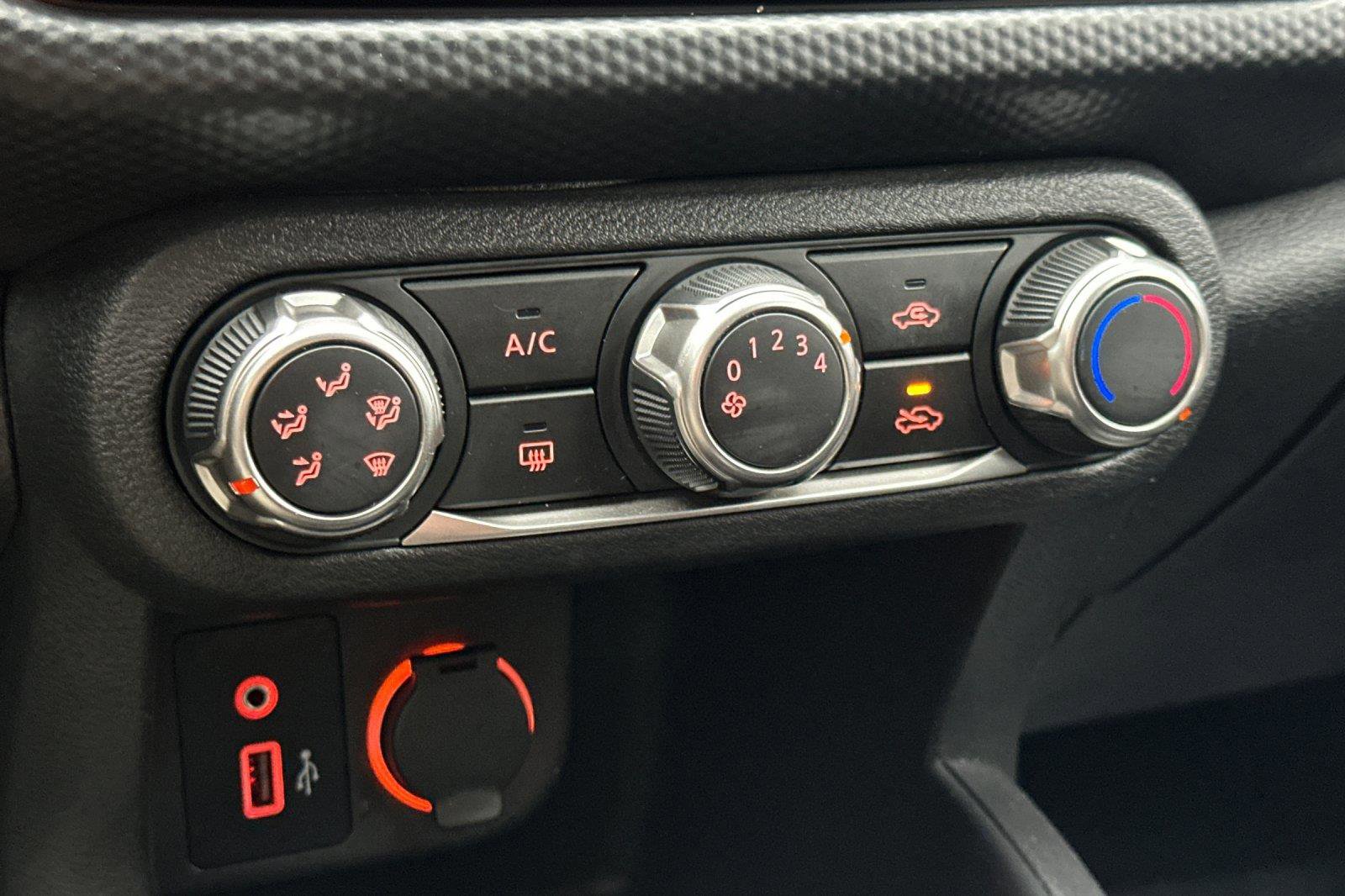 Used 2024 Nissan Kicks S image 20