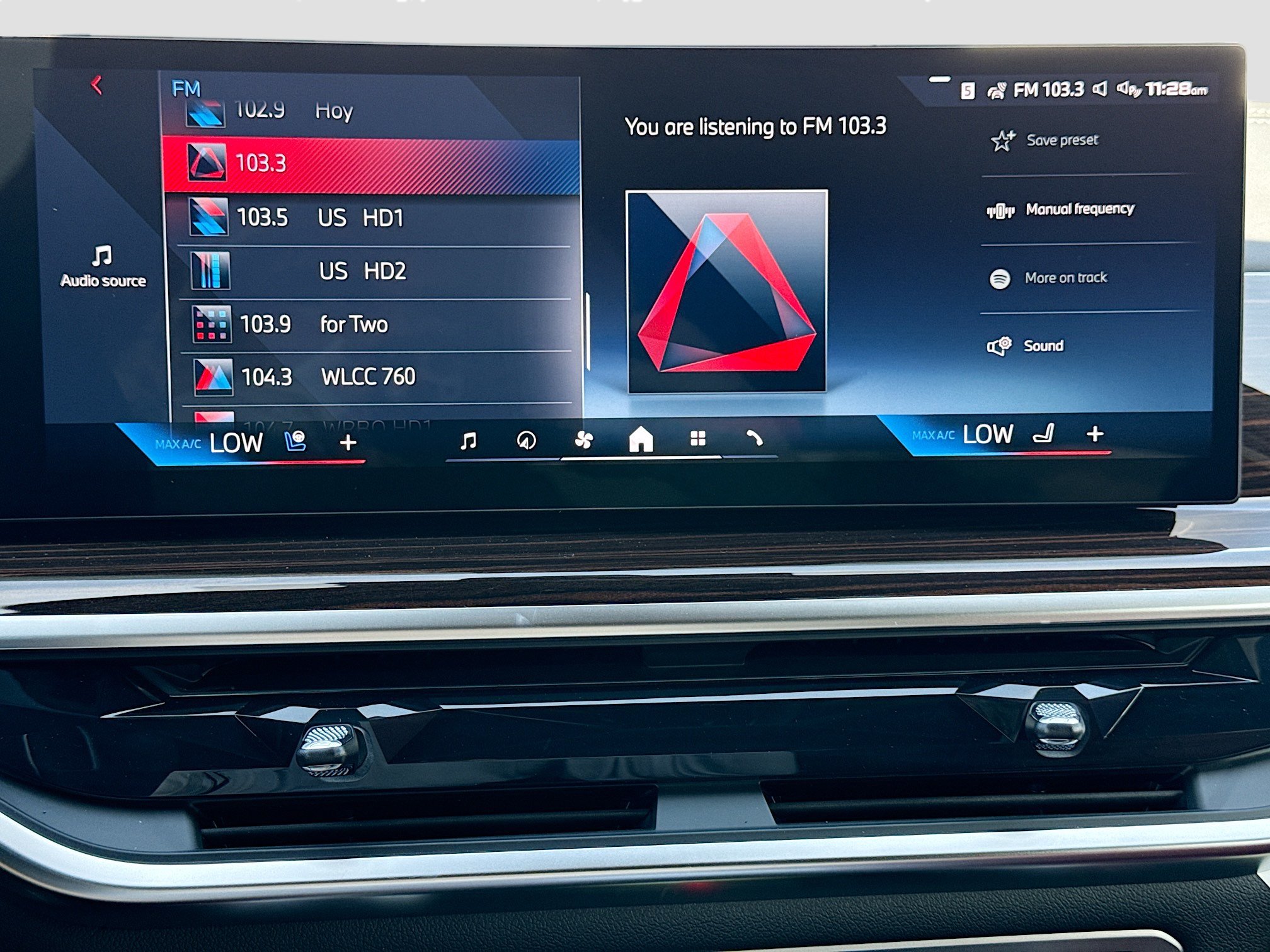 New 2027 BMW X6 M60i AWD/4WD image 32