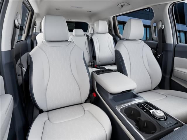 New 2026 Kia Carnival EX FWD image 15