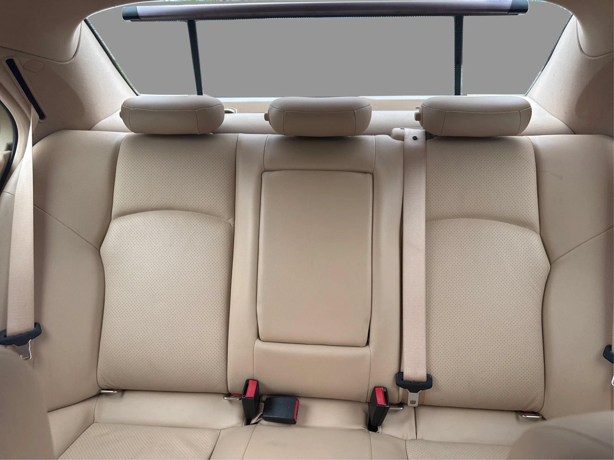 Used 2001 Mercedes-Benz C 320 Sedan image 26