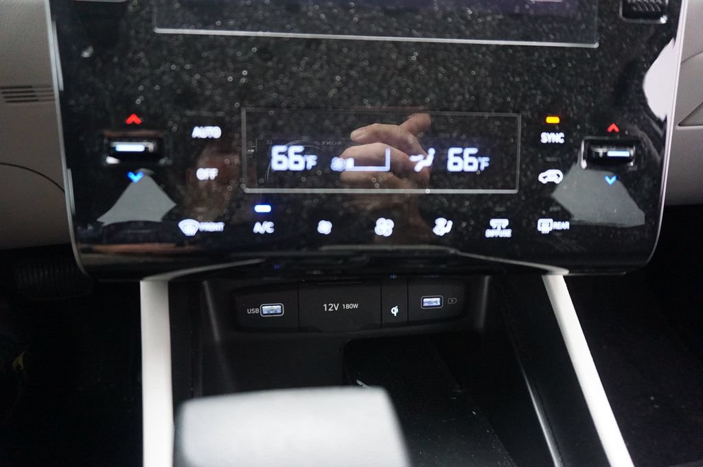 Used 2024 Hyundai Tucson SEL FWD image 11