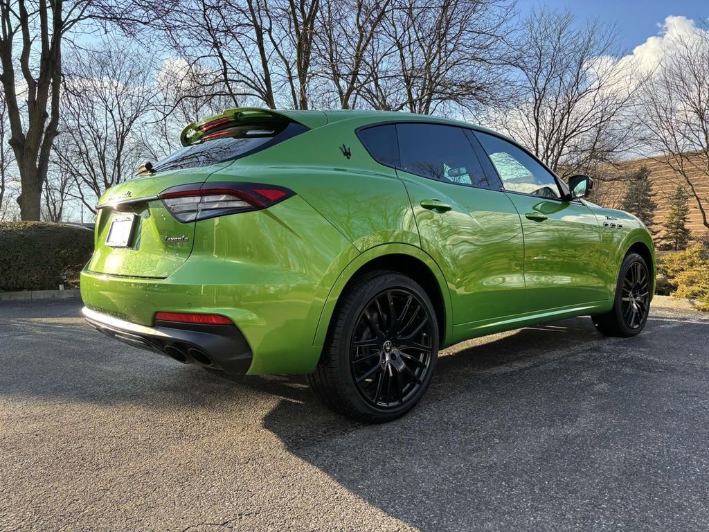 New 2023 Maserati Levante Modena image 6