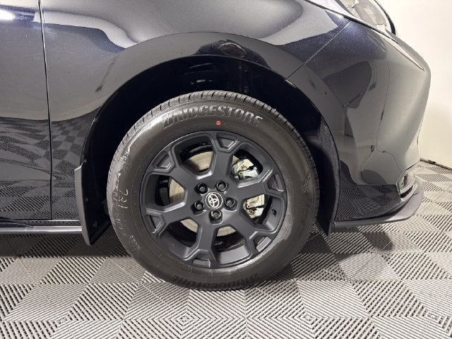 New 2026 Toyota Sienna XLE Woodland Edition AWD/4WD image 11