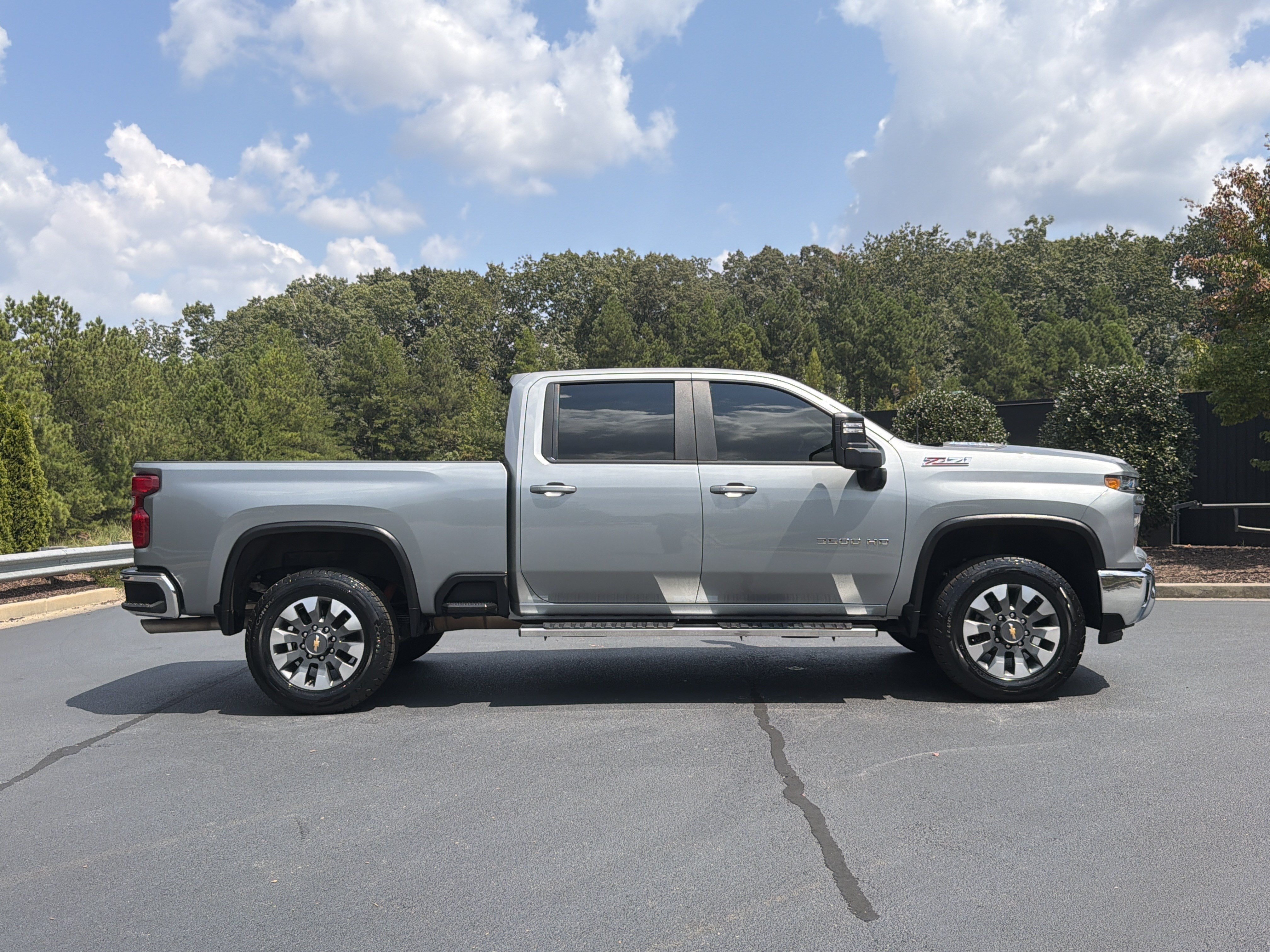 Used 2024 Chevrolet Silverado 3500 LT w/ All Star Edition AWD/4WD image 5