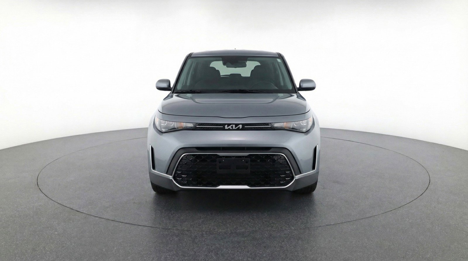 Used 2025 Kia Soul LX w/ LX Technology Package image 2