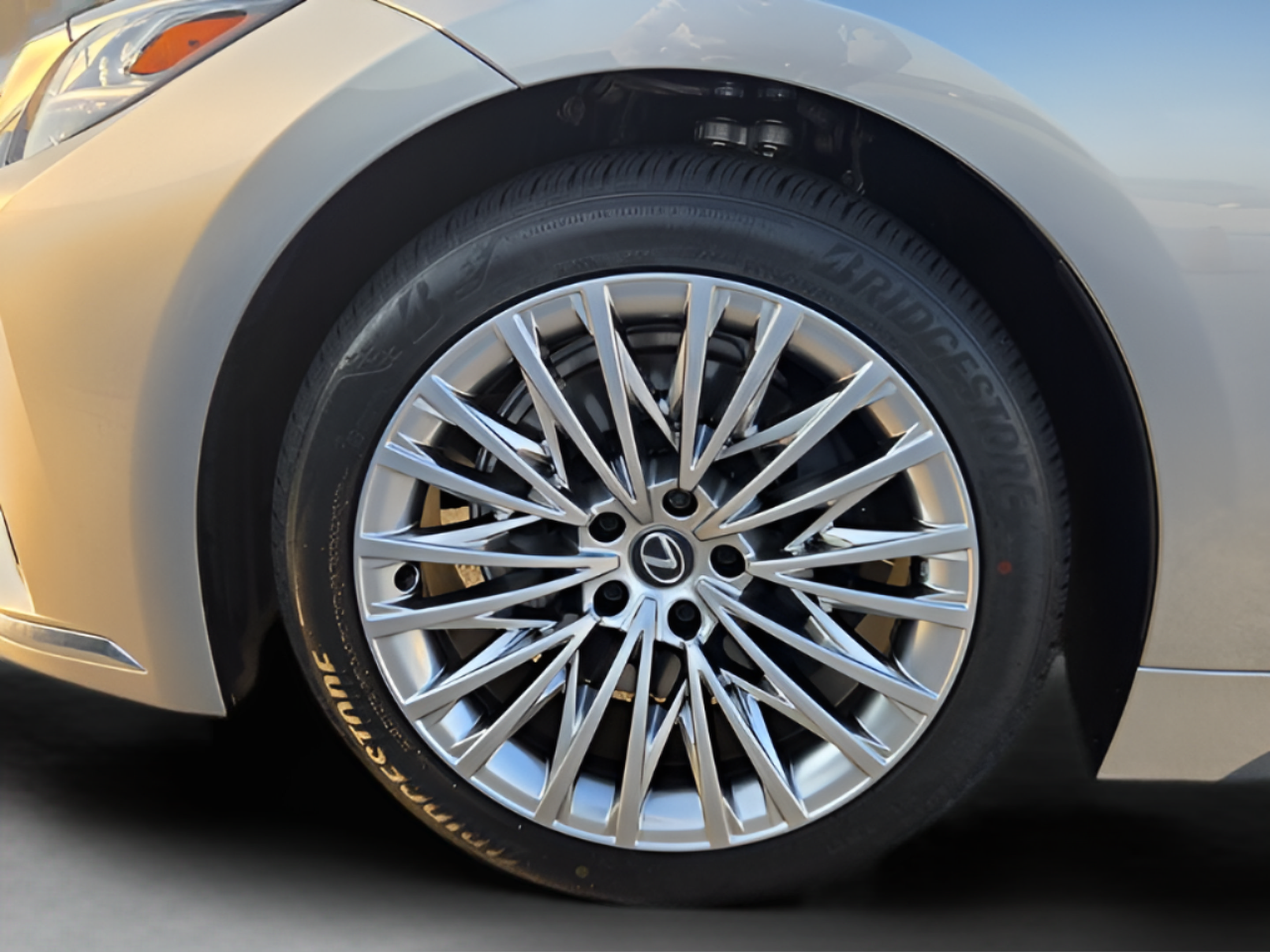 Certified 2024 Lexus LS 500 RWD image 32