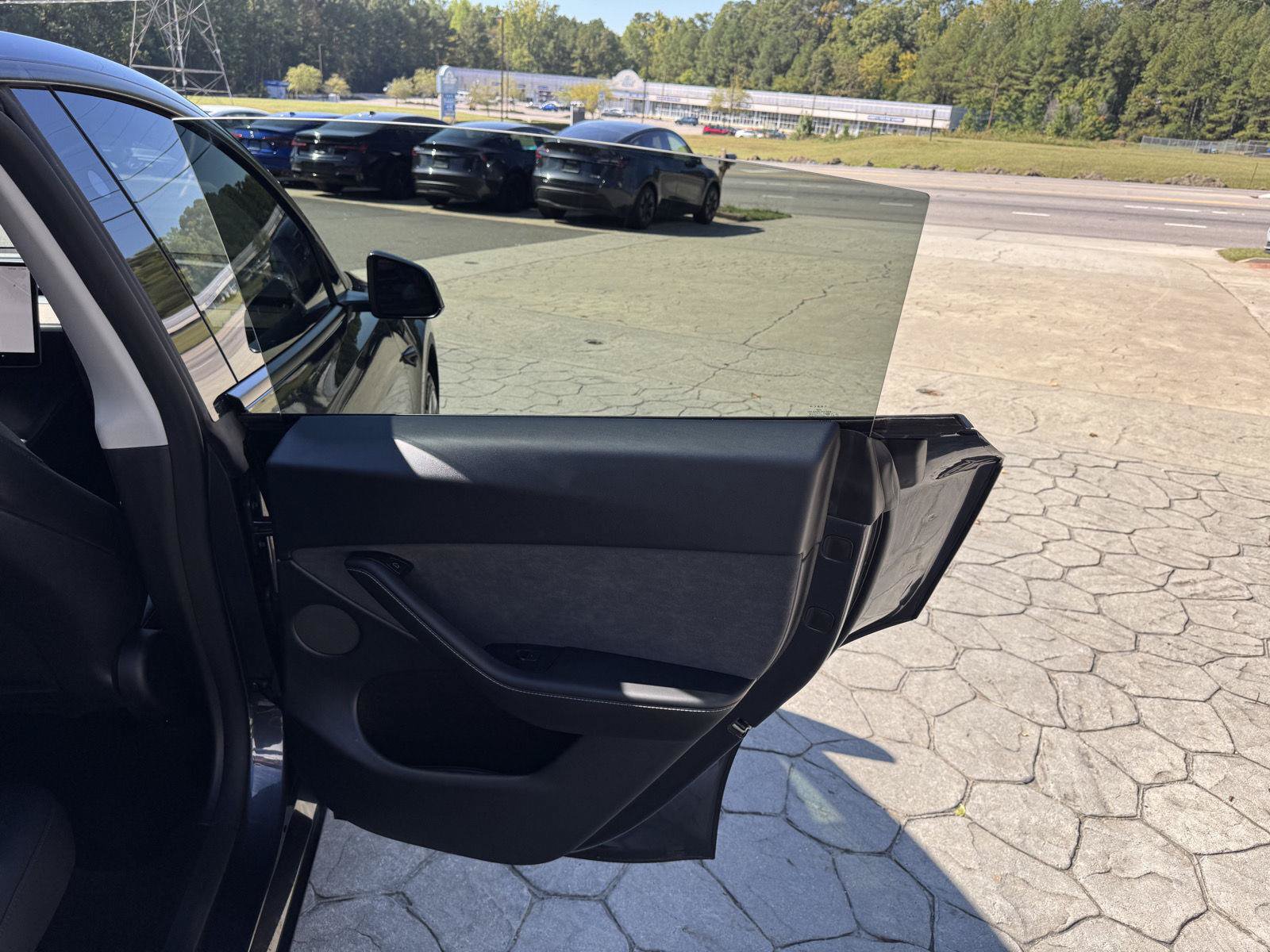 Used 2024 Tesla Model Y Long Range AWD/4WD image 15