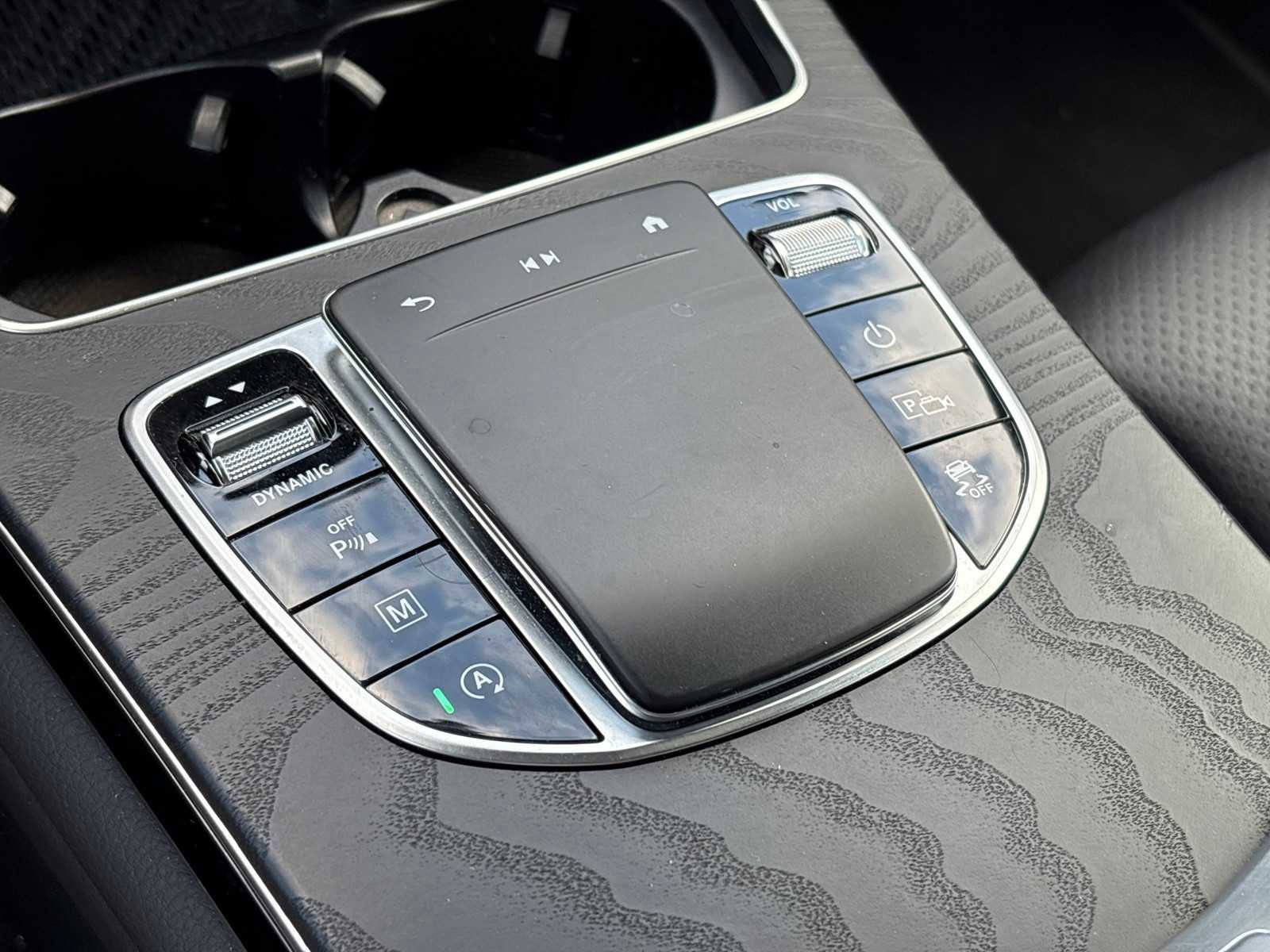 Used 2023 Mercedes-Benz GLC 300 4MATIC Coupe image 17