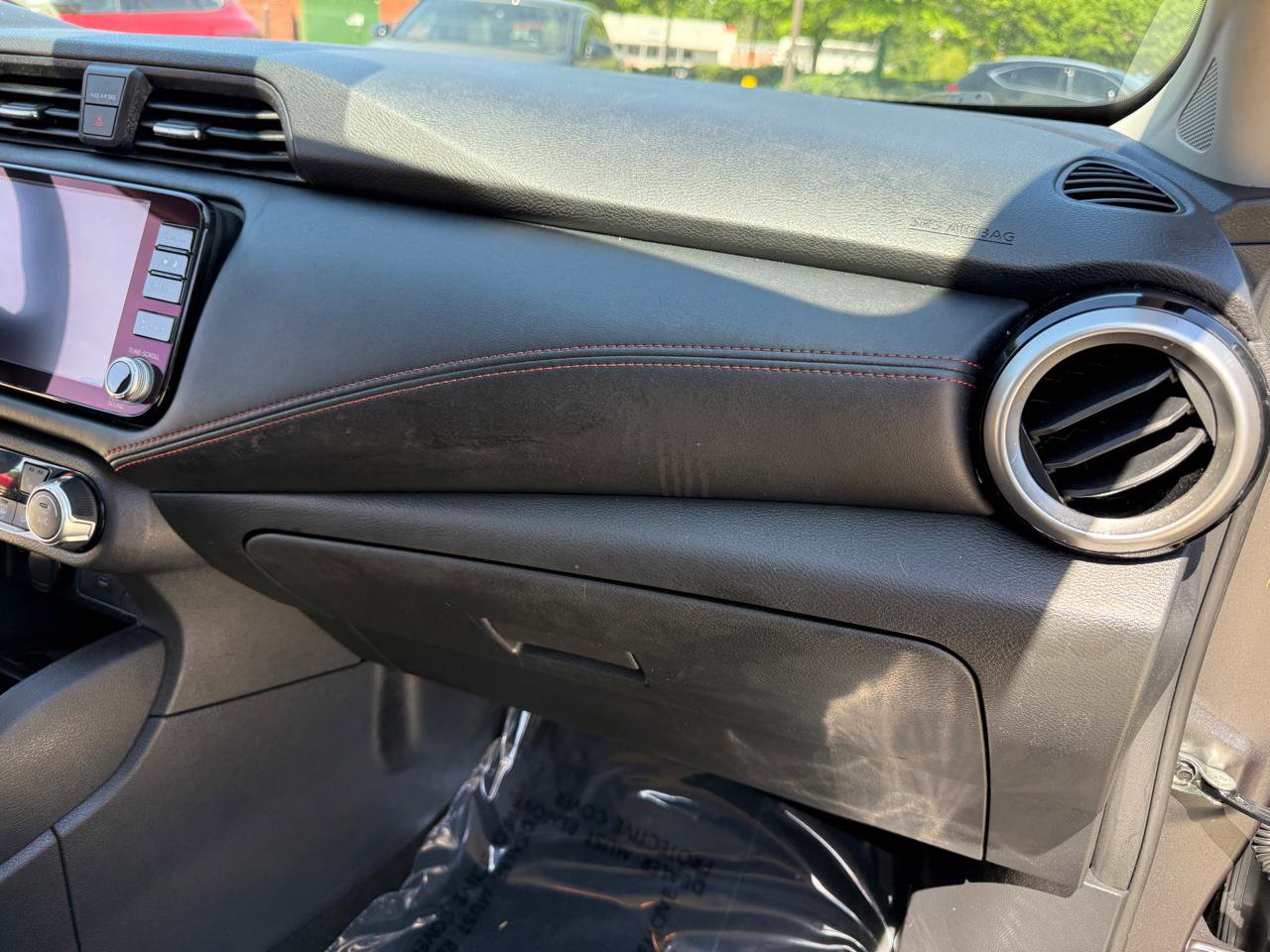 Used 2025 Nissan Versa SR w/ Trunk Package image 22