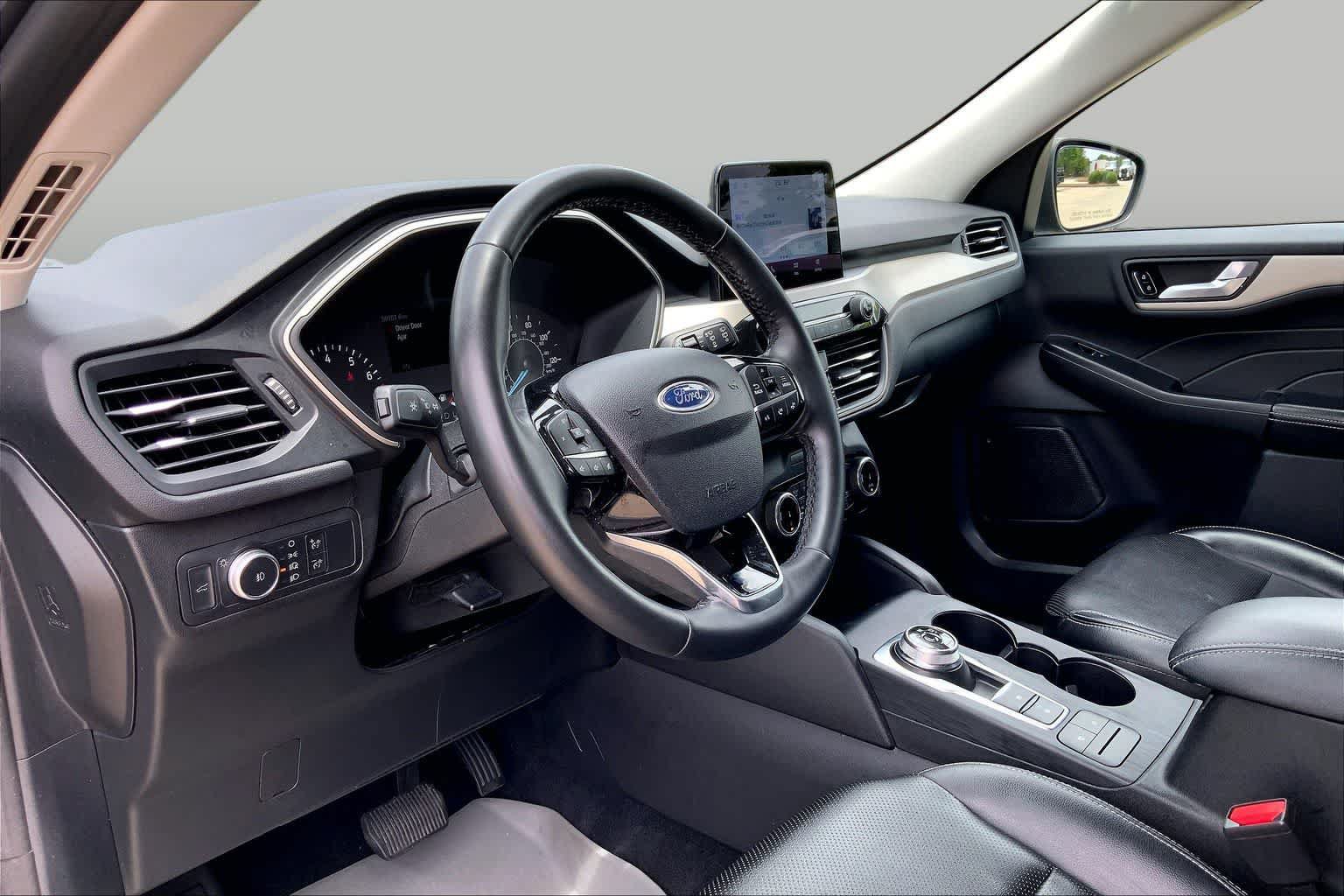 Used 2022 Ford Escape SEL AWD/4WD image 16