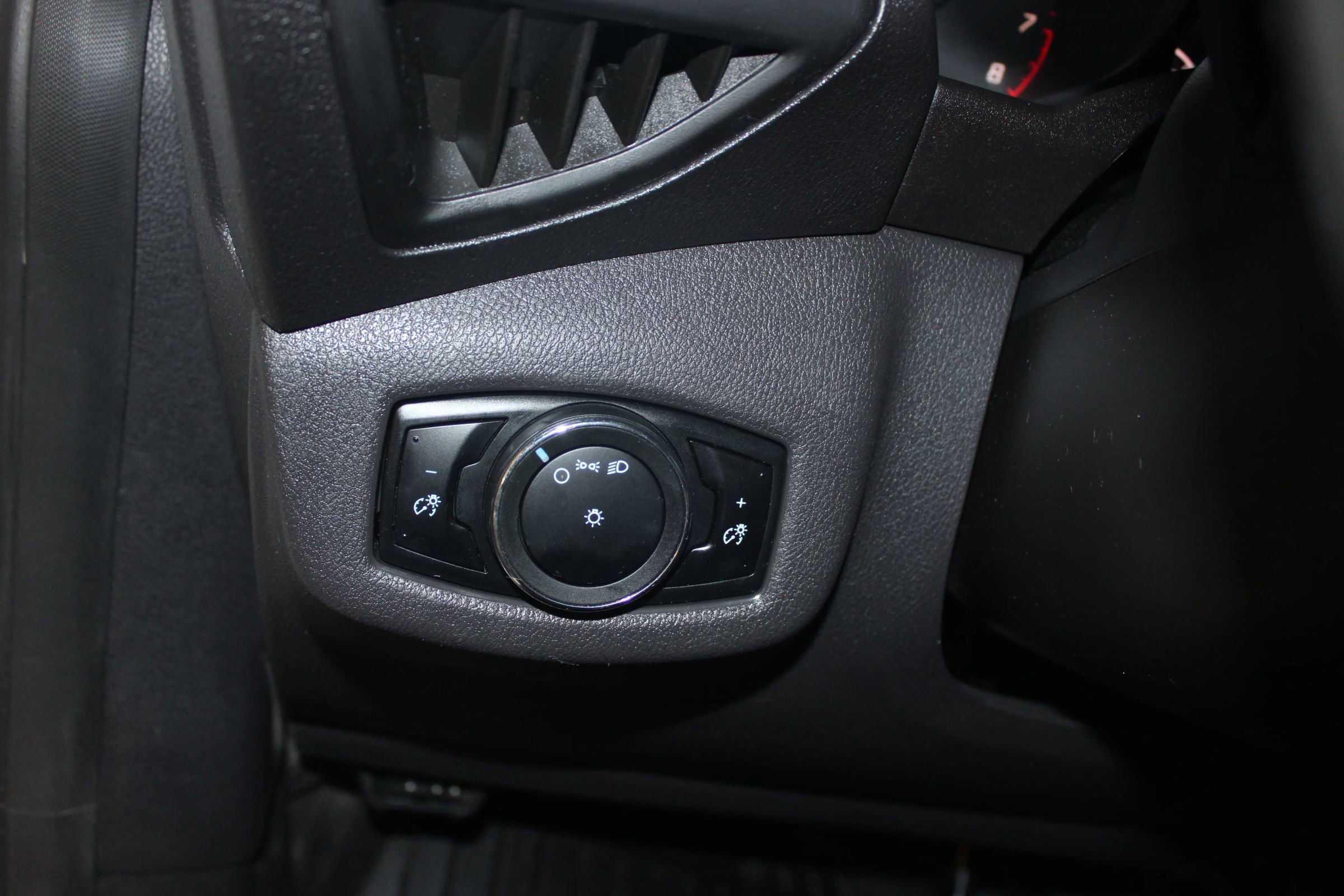 Used 2017 Ford Transit Connect XL image 9