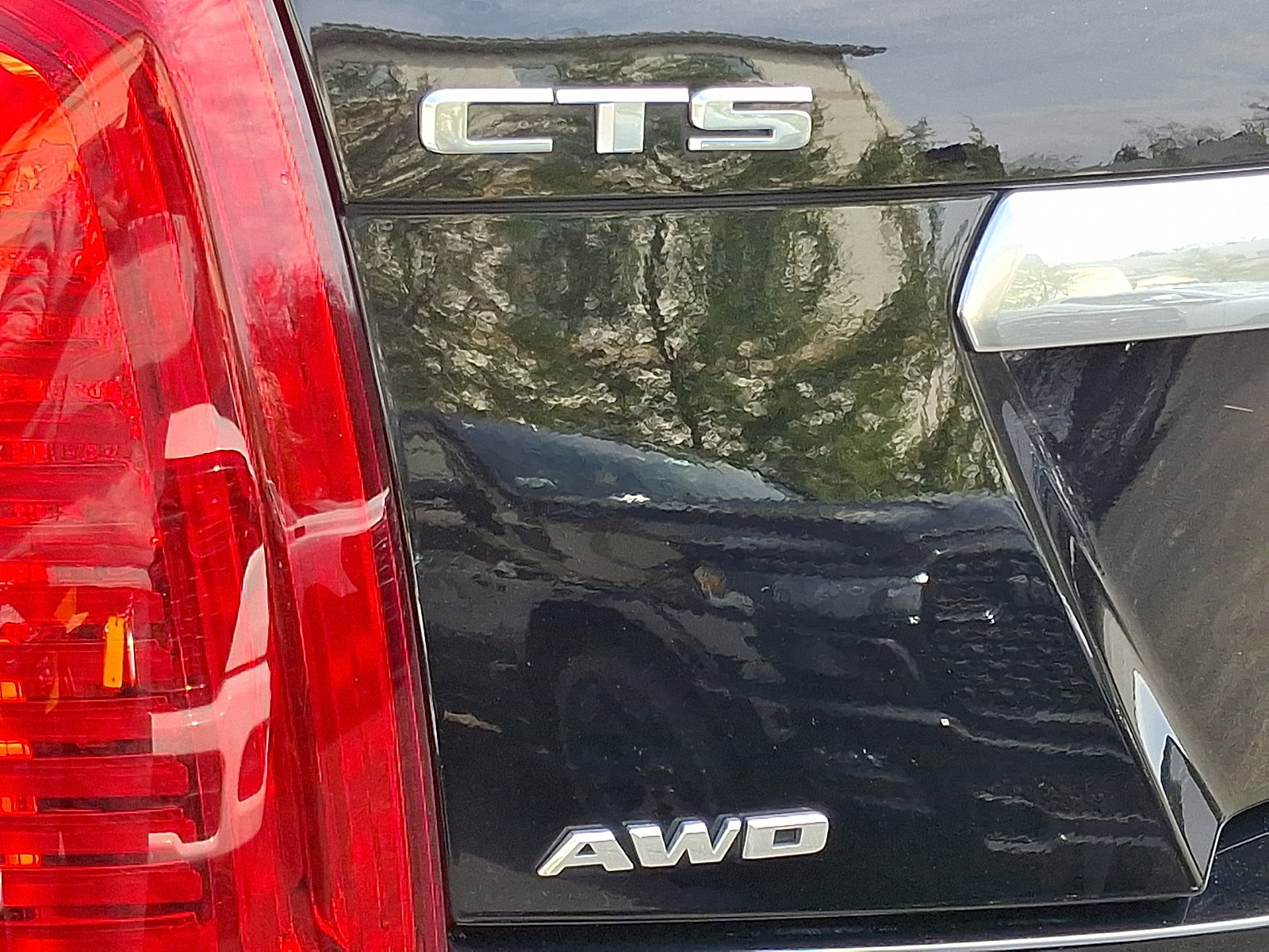 Used 2018 Cadillac CTS Luxury image 31