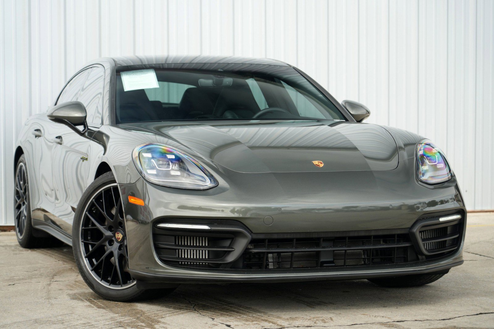 Used 2022 Porsche Panamera 4 AWD/4WD image 4