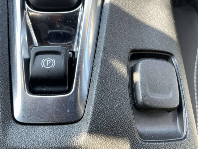 Used 2021 Chevrolet Camaro LT w/ RS Package RWD image 31
