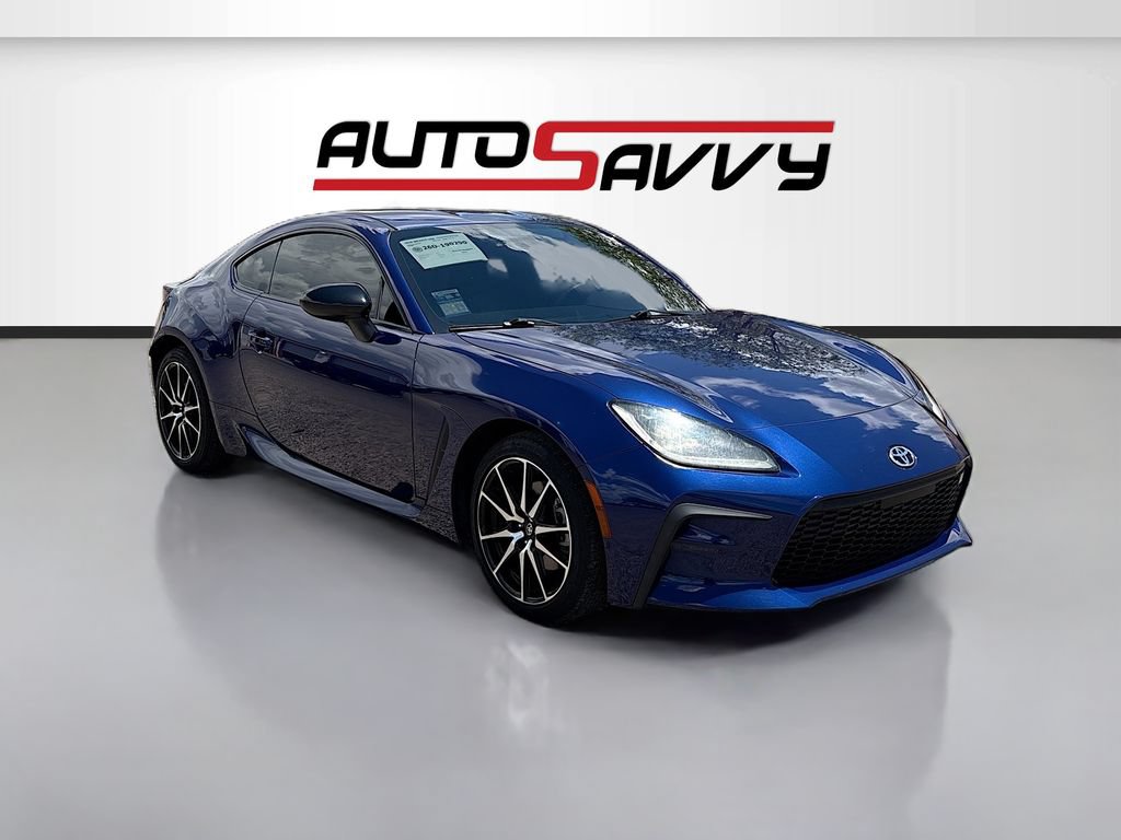 Used 2023 Toyota GR86 w/ ALL Weather Mat Package (TMS) RWD image 1