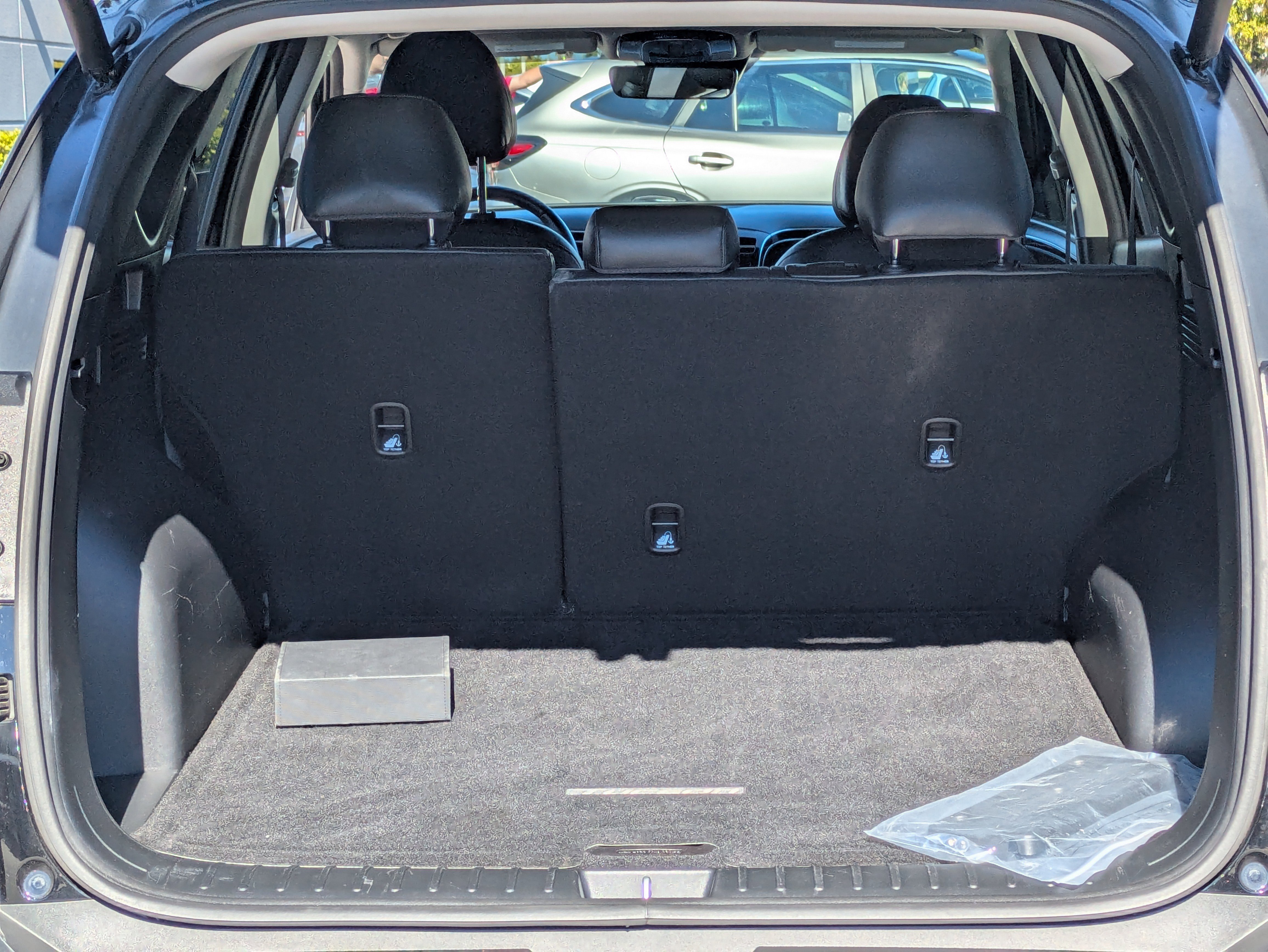 Used 2022 Hyundai Tucson Limited w/ Cargo Package image 13