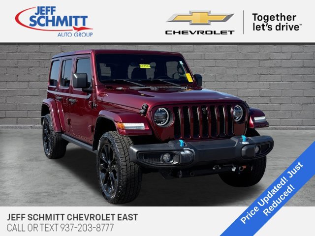 Used 2022 Jeep Wrangler Unlimited Sahara w/ Cold Weather Group AWD/4WD image 1