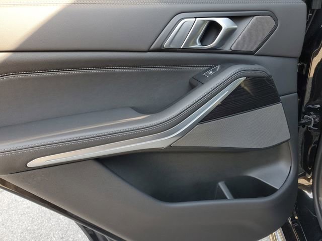 Used 2025 BMW X5 xDrive40i w/ M Sport Package image 15
