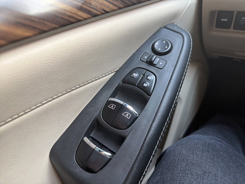 Used 2018 Nissan Maxima Platinum image 18