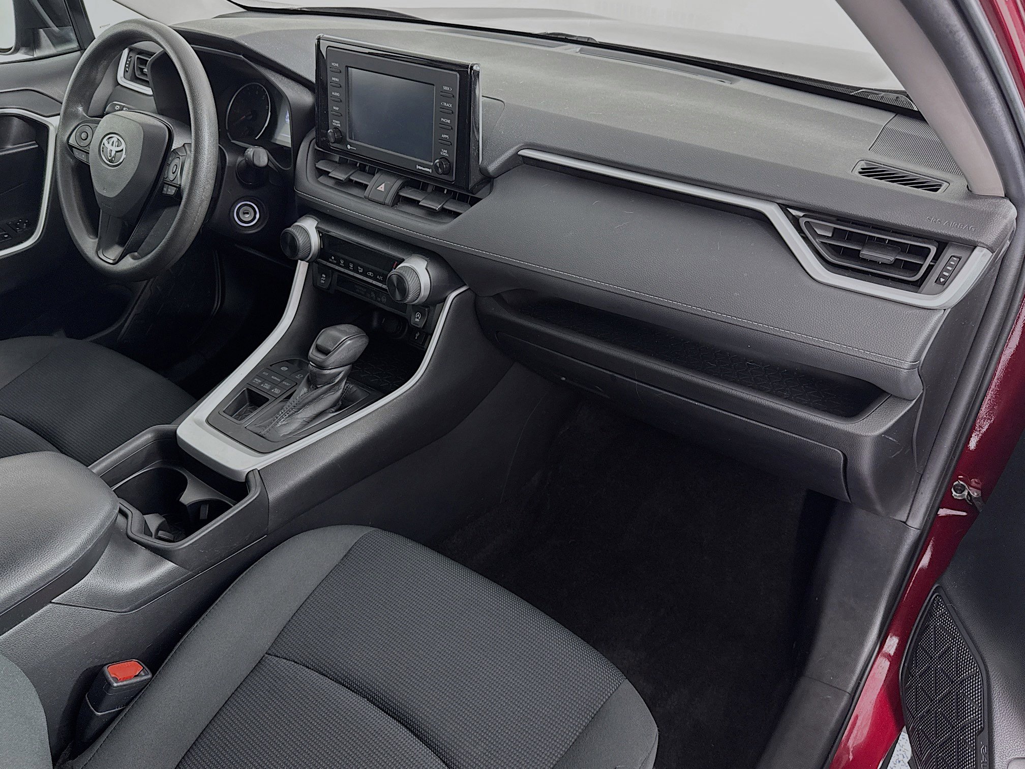 Used 2021 Toyota RAV4 LE image 26