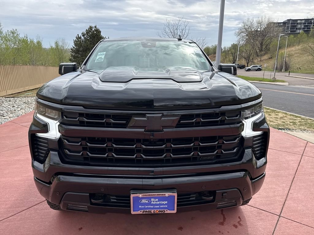 Used 2025 Chevrolet Silverado 1500 LT Trail Boss w/ LT Trail Boss Premium Package AWD/4WD image 2