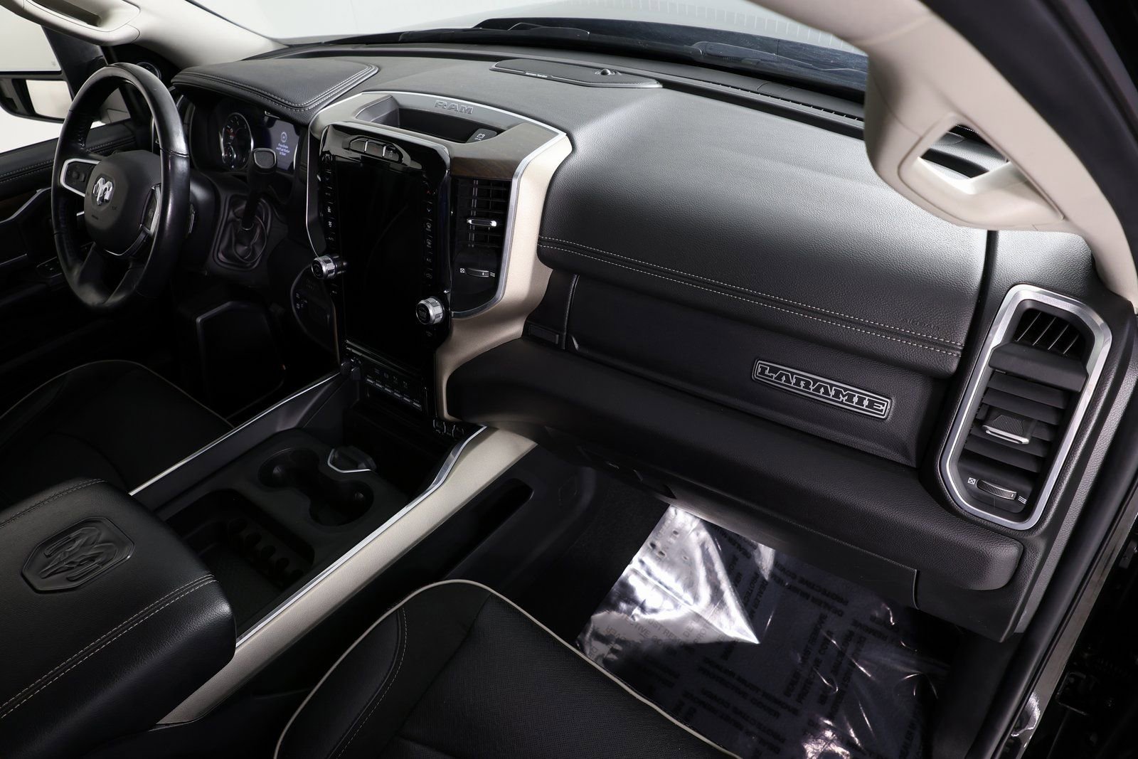 Used 2023 RAM 3500 Laramie image 31