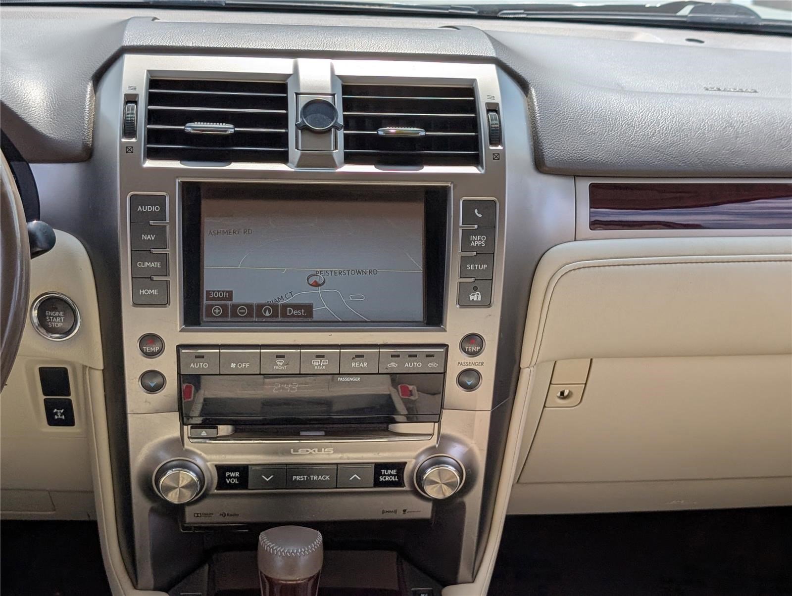 Used 2019 Lexus GX 460 Premium w/ Premium Package image 19