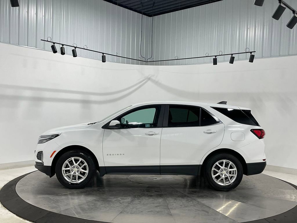 Used 2024 Chevrolet Equinox LT AWD/4WD image 16